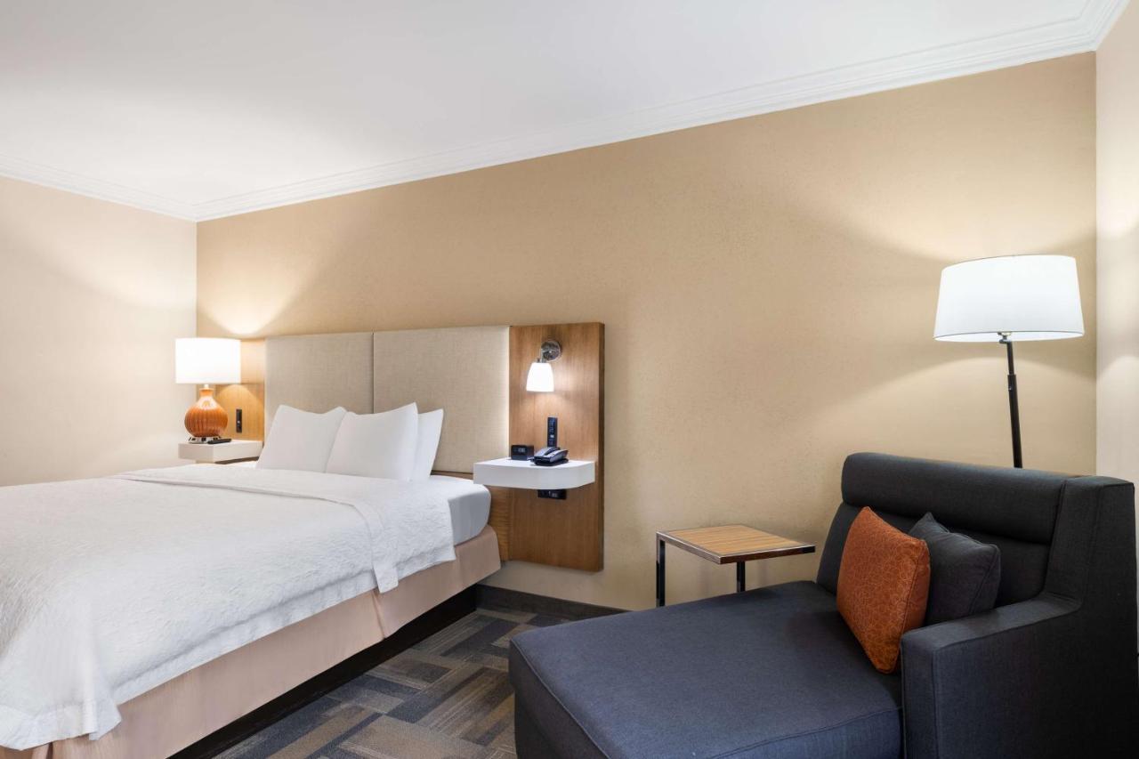 Hampton Inn Charleston North North Charleston Bagian luar foto