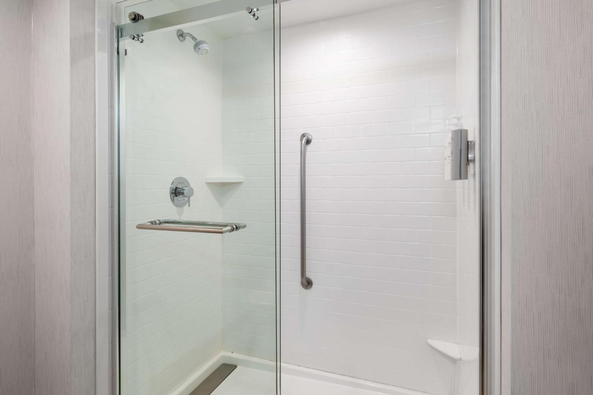 Hampton Inn Charleston North North Charleston Bagian luar foto